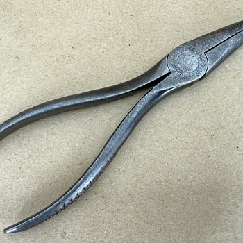 Circa 1926-ish Forged Steel Products Vacuum Grip No. 96 Needle Nose Pliers - Tools and Hardware
