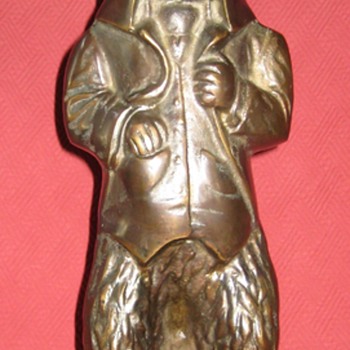 Bronze Peter Rabbit - Animals