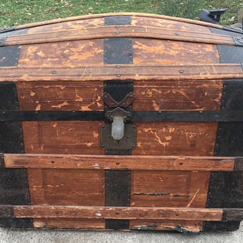 Early 1880's ? Romadka Brothers Trunk - Furniture