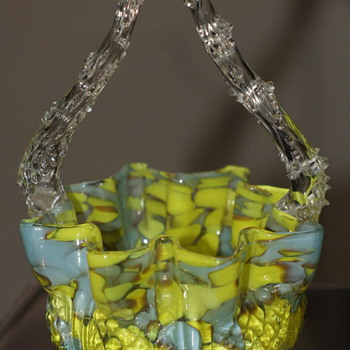 A Known Welz Décor on a Known Welz Basket Shape – Not Kralik and Not Harrach!! - Art Glass