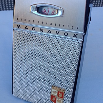 Magnavox 2-AM-80 - Radios