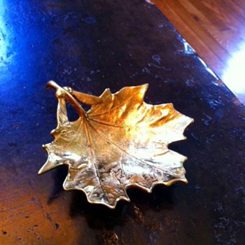 Gold Maple Leaf