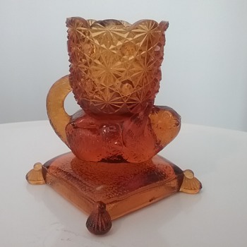 Richards and Hartley Glass cat on pillow toothpick holder  - Animals