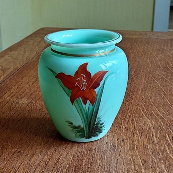 Josephinenhütte? Uranium Opaline Vase - Art Nouveau