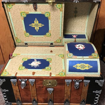 1880's Barrel Top, Interior complete. - Furniture