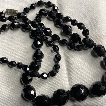 Vintage faceted graduated necklace  - Fine Jewelry