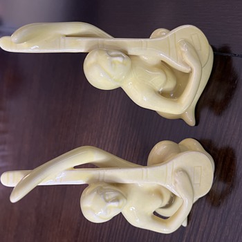 Mid Century Figures? - Figurines