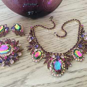 D & E DEMI-PARURE....watermelon anyone? - Costume Jewelry
