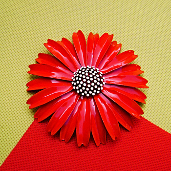 Trifari Enamel flower brooch - Costume Jewelry