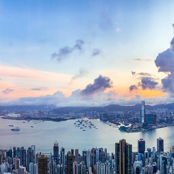 What is the Best Time to Visit Hong Kong?