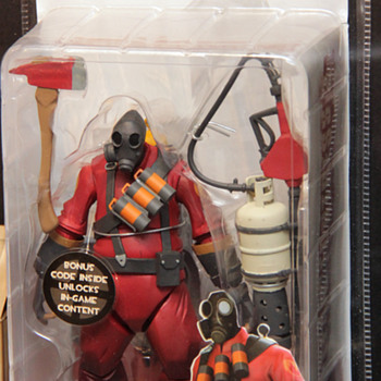 1st Edition NECA Red Pyro Figure from TF2 - Toys