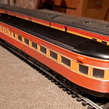 Athearn Ready to Run Southern Pacific Daylight Streamliner Observation Car HO Scale - Model Trains