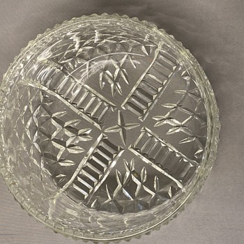 Large vintage fruit Bowl - Glassware