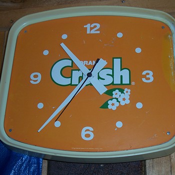 ORANGE CRUSH CLOCK--AUCTION FIND - Advertising