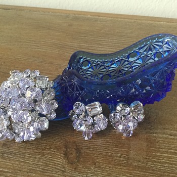 KRAMER ALEXANDRIA...brooch & earrings - Costume Jewelry