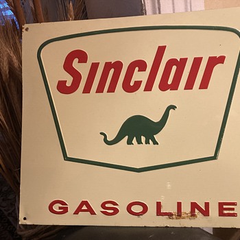 Real or fake. Never seen tin one only porcelain pump plate - Petroliana