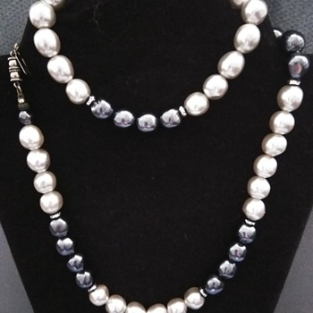 Pauline Rader beaded necklace - Costume Jewelry