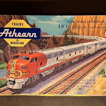 Athearn Santa Fe Streamliner Passenger Train - Model Trains