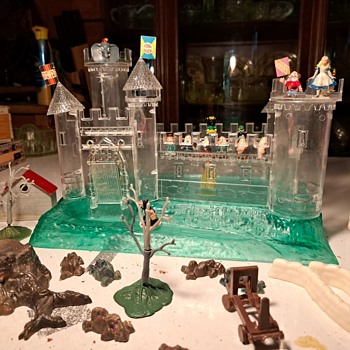 Marx SEE & PLAY Disney Castle with Disneykins 1960s