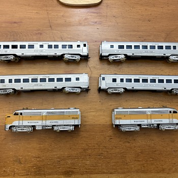 1955 HObbyline train set #461 "The California Zephyr. - Model Trains