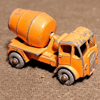 Murky Muddy Model Matchbox Monday No.26 ERF Cement Mixer 1956-1960 - Model Cars