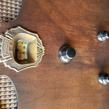 Philco baby grand model 20 tube radio - Radios