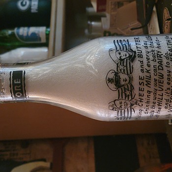 HILL VIEW DAIRY...NO. PROVINCE R.I. WAR SLOGAN MILK BOTTLE - Bottles