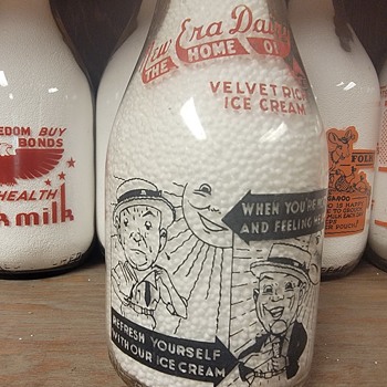 NEW ERA DAIRY...CARBONDALE ILLINOIS QUART MILK BOTTLE - Advertising