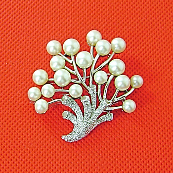 Crown Trifari Nugget Tree Brooch - Costume Jewelry