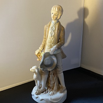 Vintage figurine  - Figurines