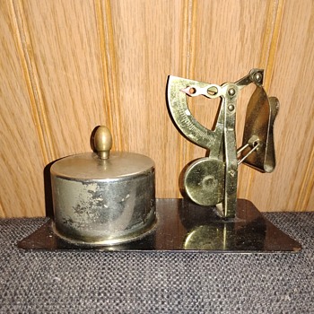 VINTAGE POSTAGE SCALE - Office