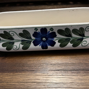 Seeking to identify maker and age of this ceramic flower planter (if that's what it is!) --  - Pottery