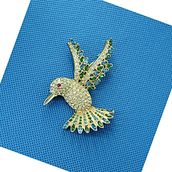 Vintage Hummingbird Brooch - Costume Jewelry