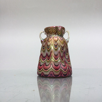 Opal banded vase to compare with Warren's - Art Glass