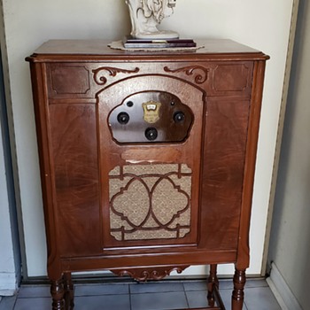 1929 Atwater-Kent , model 55 high boy radio