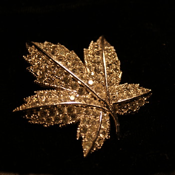 Keyes Rhinestone Leaf Pin - Costume Jewelry