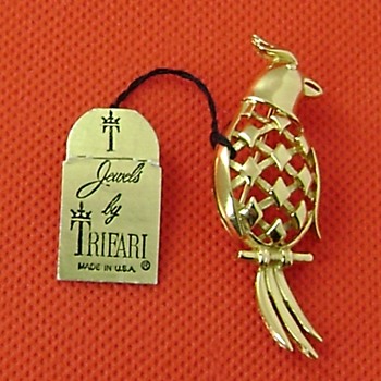 Trifari New Old Stock Parrot Pin - Costume Jewelry