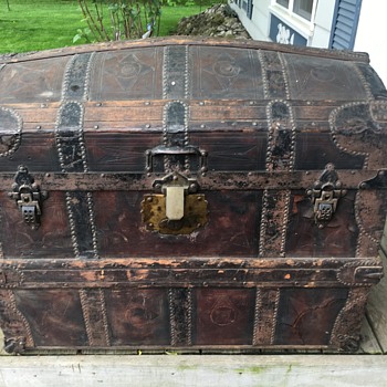 Early to mid 1870's WATKINS WOLFF & CO'S leather trunk. - Furniture