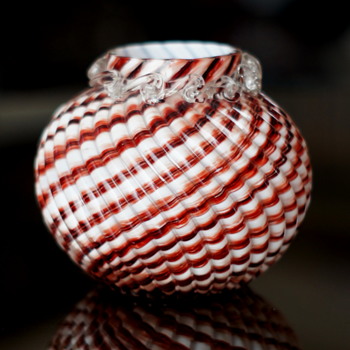 A Variation On A Welz Decor, And On A Confirmed Shape - Art Glass