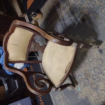 Antique rocking chair 
