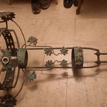 Puzzled by this piece - Lamps