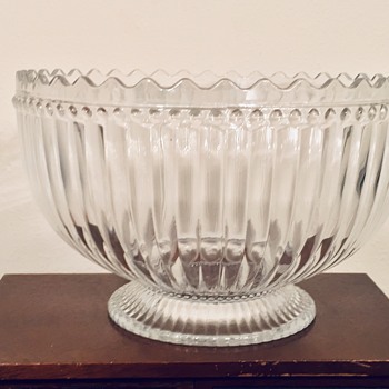 Unique Exceptionally Clear & Thick Optic Ribbed Glass Bowl Any Ideas - Glassware