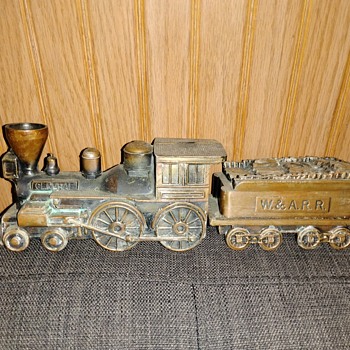 "I HEAR A TRAIN A COMIN'..ITS GOIN' AROUND THE BEND...."-JOHNNY CASH  - Model Trains