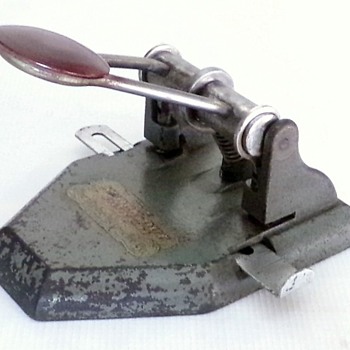 Globe-Wernicke "Knock-Out Punch" - Office