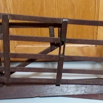 LATEST ACQUISITION - SALESMAN SAMPLE FARM GATE - Advertising