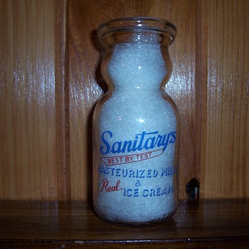 Sanitary`s half pint cream top milk bottle - Bottles