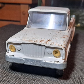 Tonka Jeep Truck 1960s - Model Cars