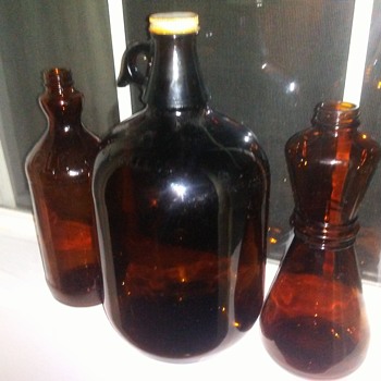 Collection Tributes...#19...bottle-bud. - Bottles