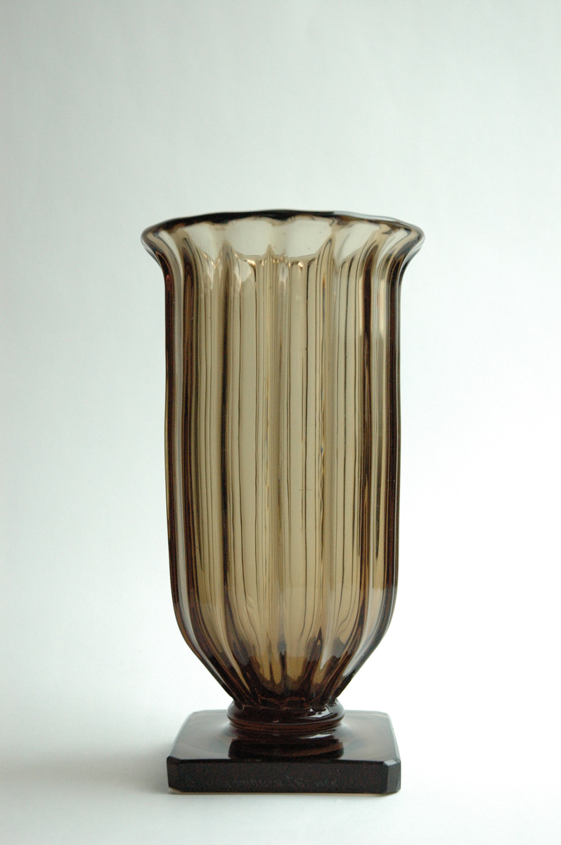french art deco smoked glass vase by DAUM Collectors Weekly