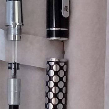 Ronald White & CO - Accessories